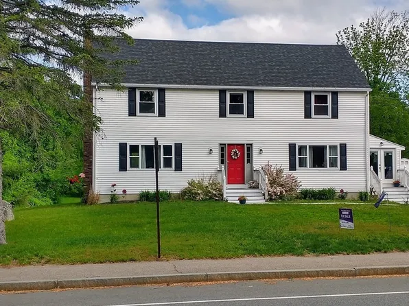 222 Elmwood St, North Attleboro, MA 02760