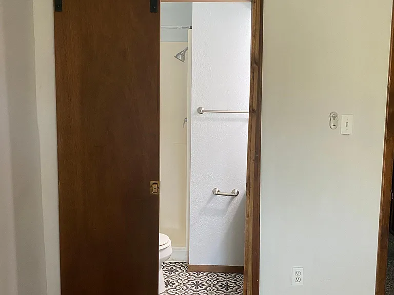 2732 Calle Anna Jean #A — Photo 18