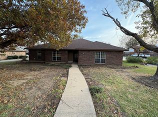 1838 W Taylor St, Sherman, TX 75092