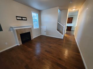 9290 SE Caruthers St, Portland, OR 97216