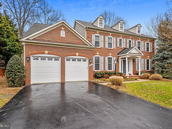2nd image of 4889 Annamohr Dr