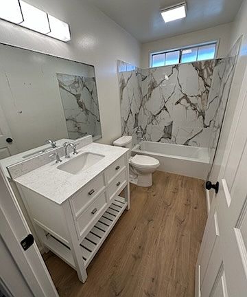 4th image of 613 W Madison Ave Unit 1