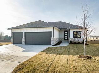 3141 N Pine Grove Cir, Wichita, KS 67205
