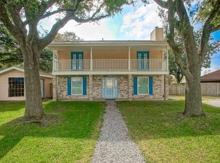 10216 Russell St, River Ridge, LA 70123