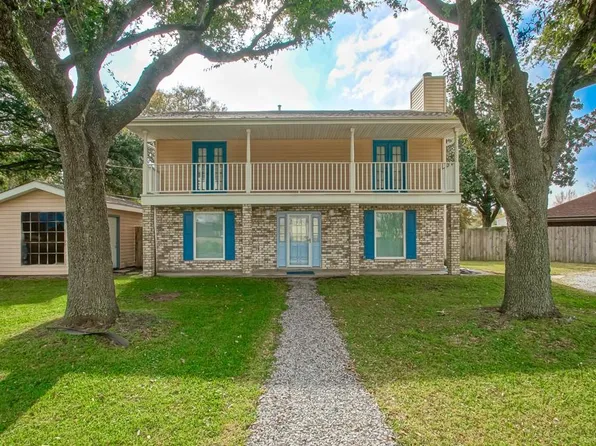 10216 Russell St, River Ridge, LA 70123