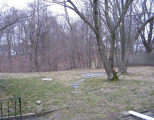 10 Rim (Enfield, CT) - Yard