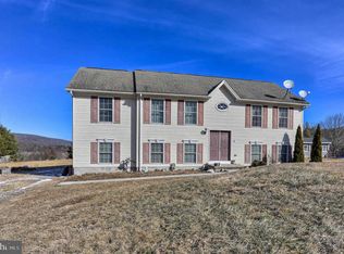 11 W Mountain Top Dr, Orrtanna, PA 17353