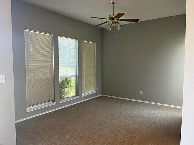 517 E Grubb Dr — Photo 16