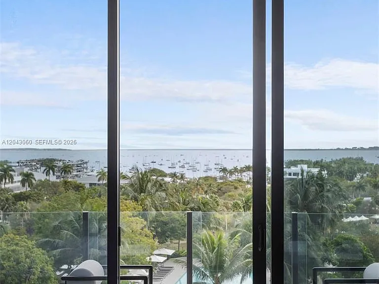 2821 S Bayshore Dr #8A — Photo 33