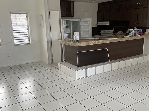 3rd image of 601 S Royal Poinciana Blvd #15