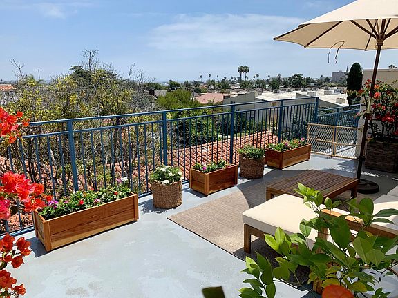 Roof deck