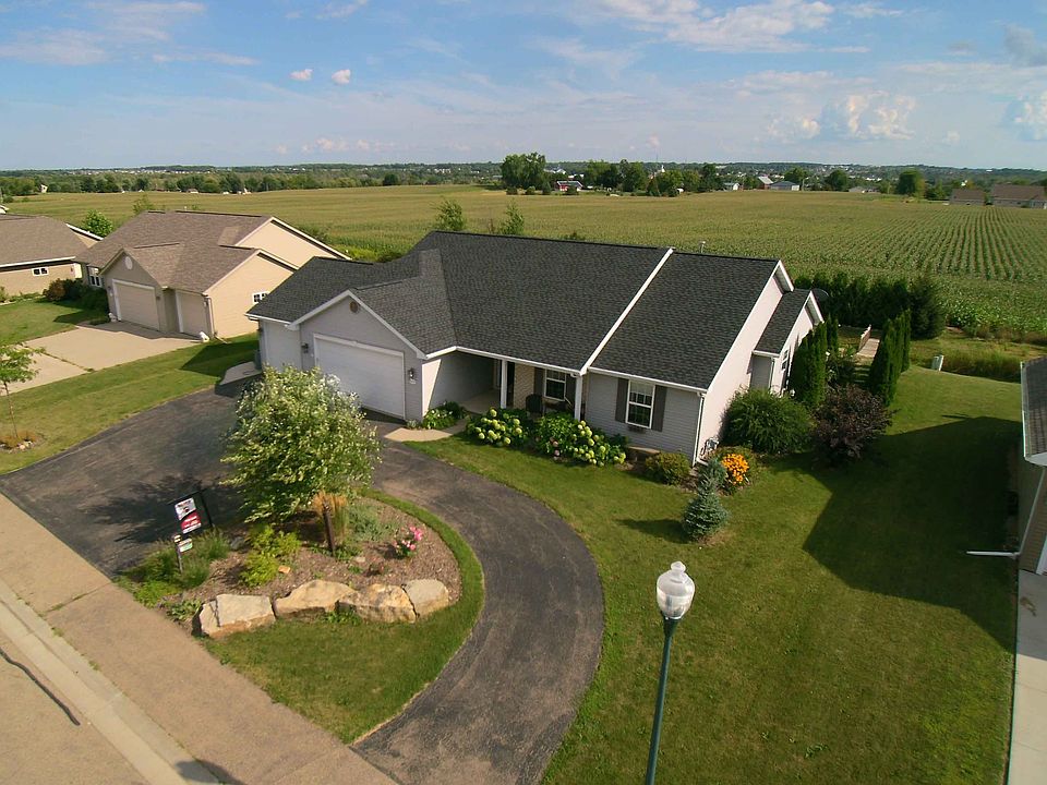 1st image of W7047 Glen Valley Dr