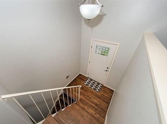4th image of 8809 Benson Dr