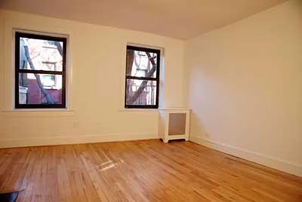 Rented by Buchbinder & Warren | media 19