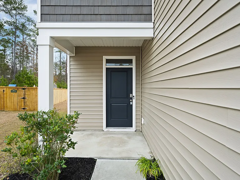 661 Silver Spruce St — Photo 5
