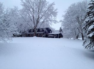 W3908 Hickory Ter, La Crosse, WI 54601