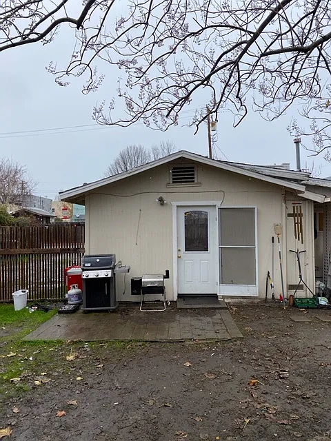 14143 Tyler St photo 1