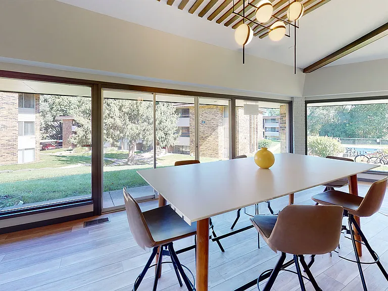 611 Regency Way — Photo 21