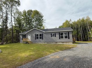 4 Willis Rd, Benton, ME 04901