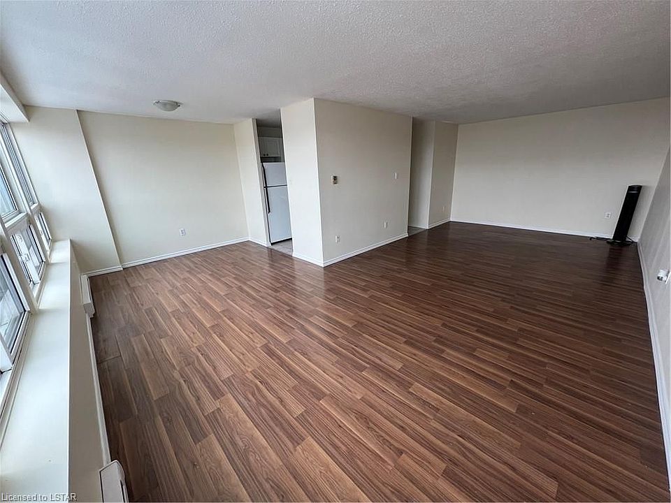 2nd image of 1447 Huron St #316