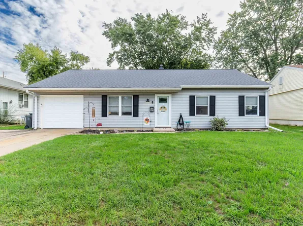 1710 Heisel Ave, Pekin, IL 61554