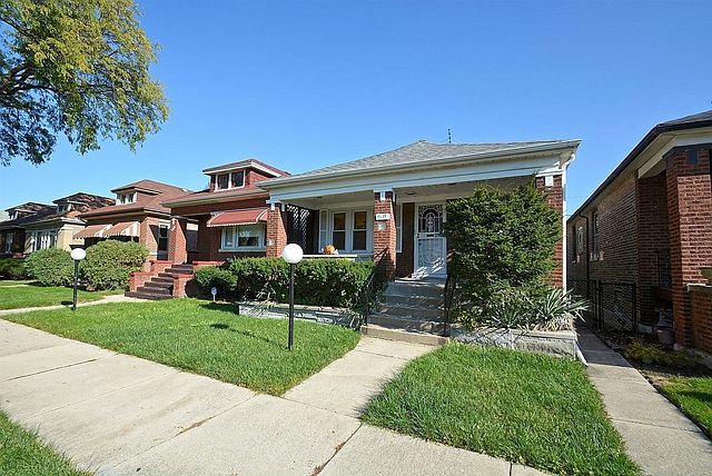 2nd image of 9339 S Eberhart Ave