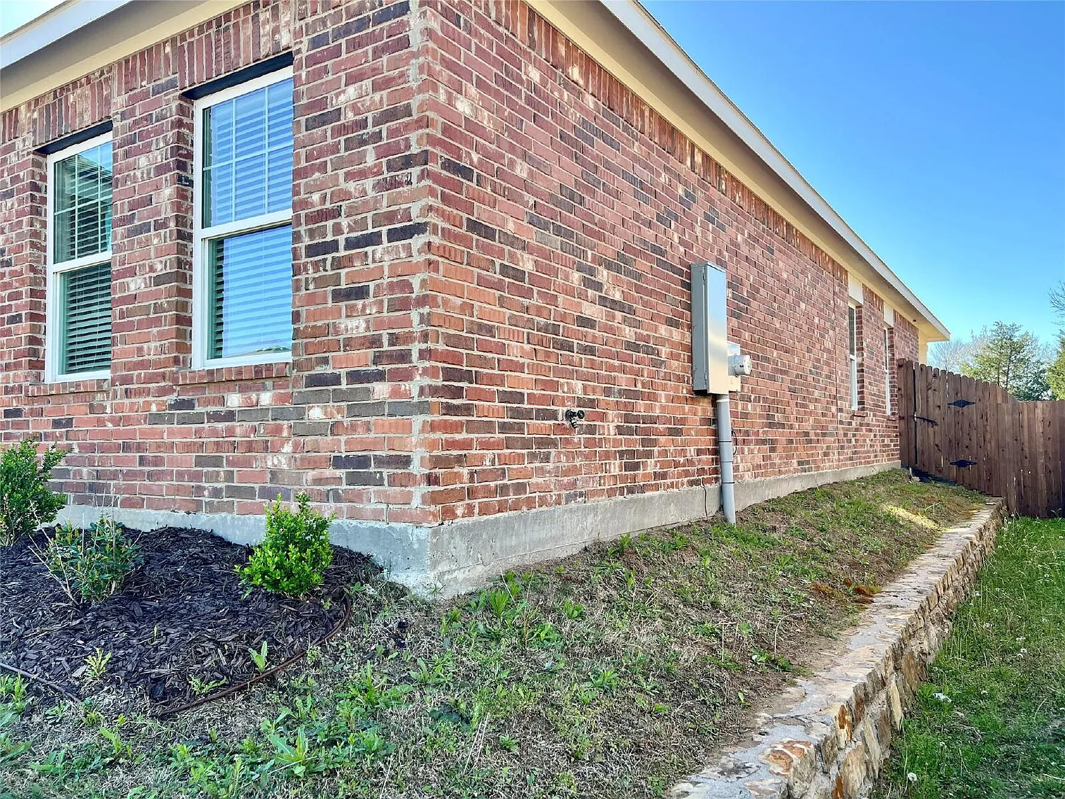 4 bed, 2.0 bath, 1778 sqft, $1,895 — Photo 4