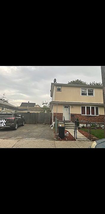 1st image of 120 Harvard St