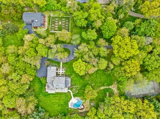 125 Brett Ln, Fairfield, CT 06824