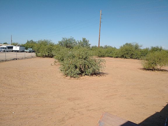 5th image of 33040 N Karen Ln