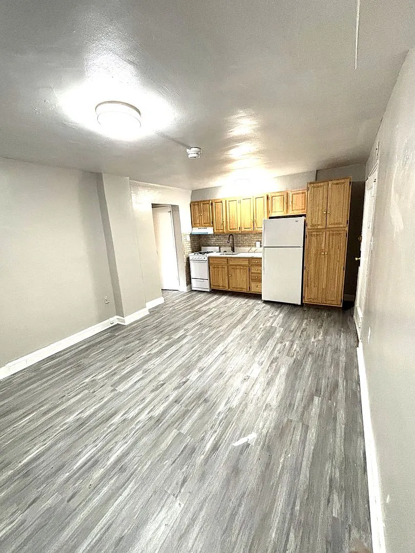 1266 Morse St Ne — Photo 2