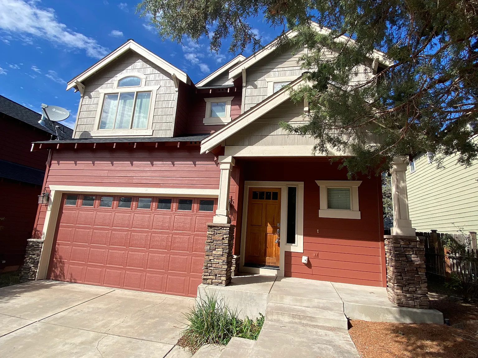 4 bed, 2.5 bath, 2156 sqft, $2,895 — Photo 2