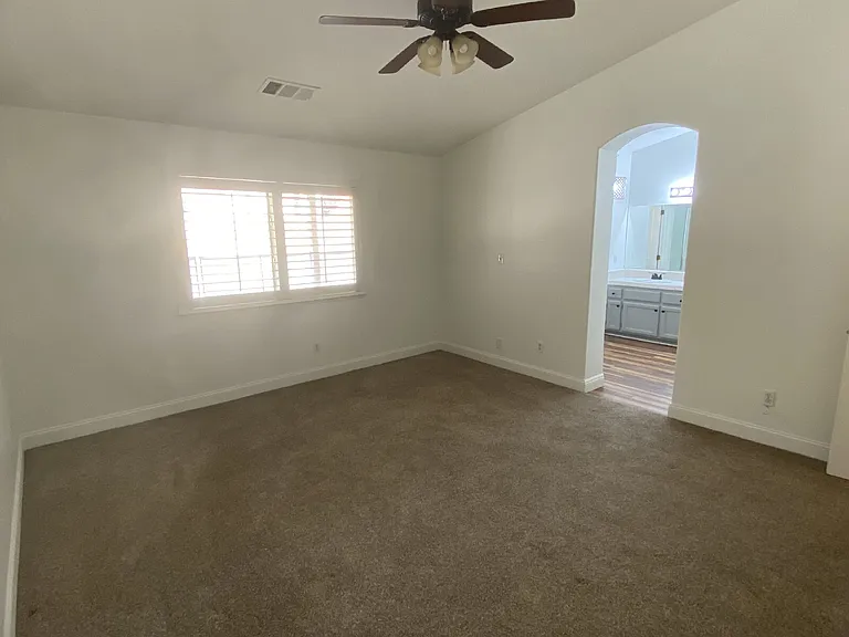 432 Dry Meadow Ln — Photo 14