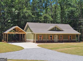 518 Paynes Lake Rd, Carrollton, GA 30116