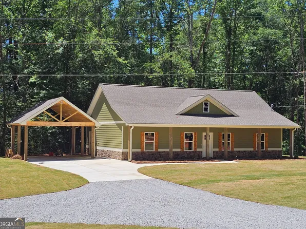 518 Paynes Lake Rd, Carrollton, GA 30116