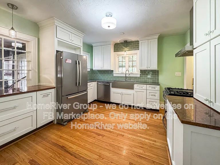 2730 NW 17th St — Photo 5