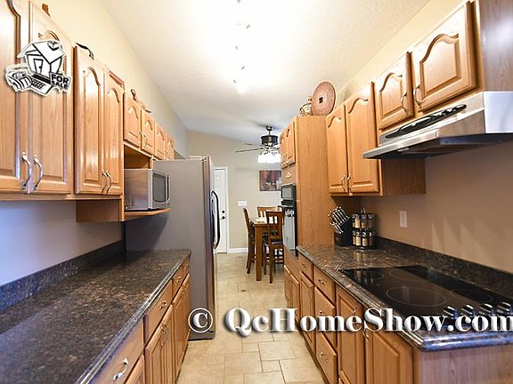 Lots-Cabinet & Counter Space