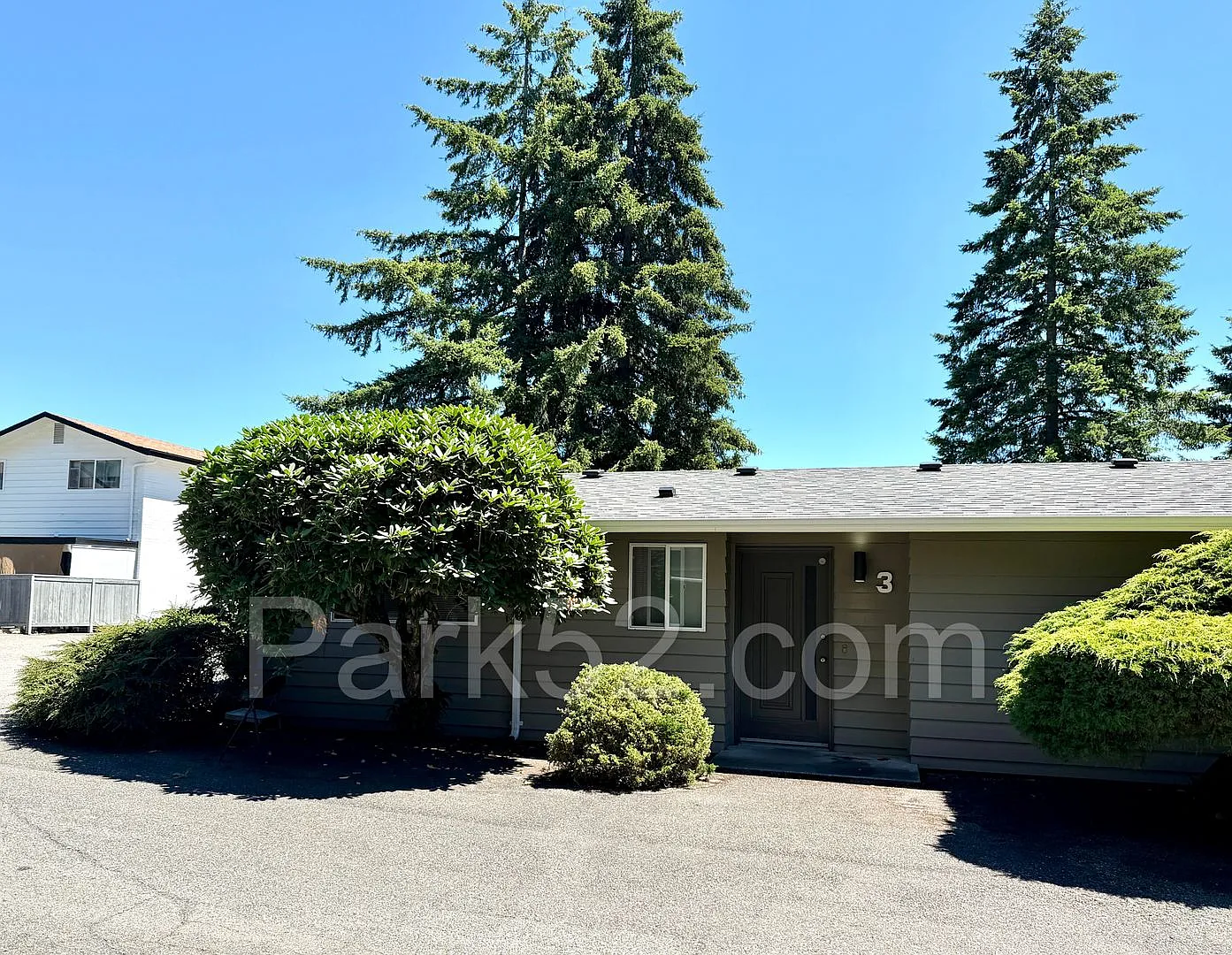 $250 Off The First Full Month! Single Level 1 Bedroom Triplex in Fircrest — Photo 3