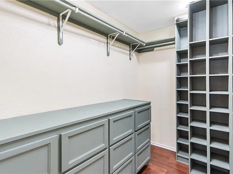 4224 Country Colony St — Photo 11