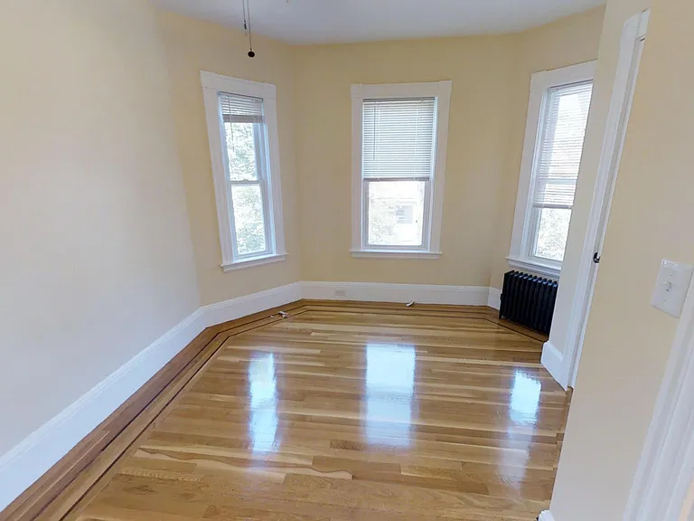 44 Gorham St #3L — Photo 4