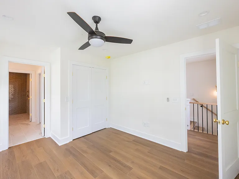 42 Cooper St #C — Photo 14