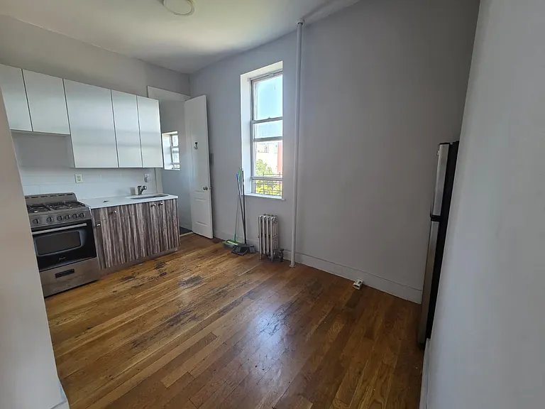 701 Bushwick Ave #3B — Photo 2