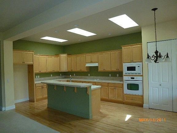 5th image of 40 Mount Christie Ct