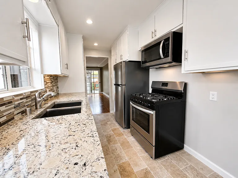 3035 Garrison St — Photo 8