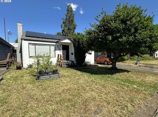 631 W Union St, Roseburg, OR 97471