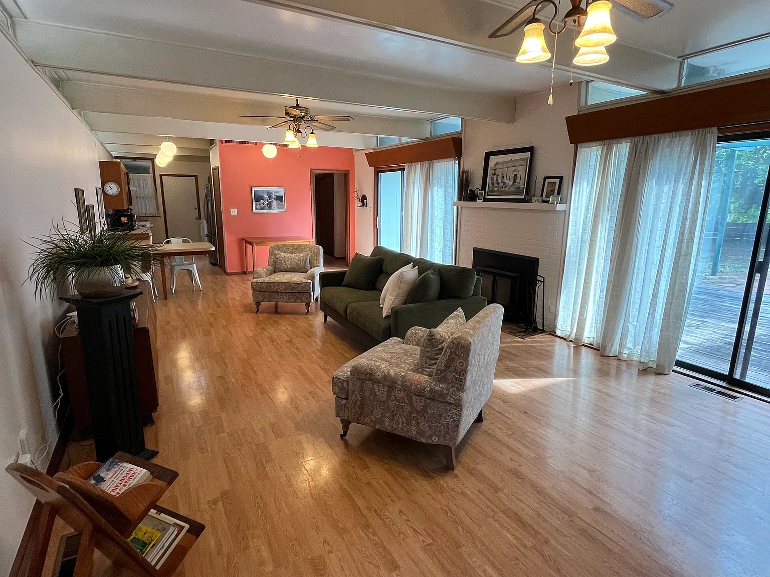 3 bed, 1500 sqft, $1,500 — Photo 3