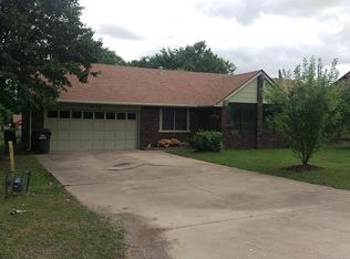 2112 W Plum St, Collinsville, OK 74021