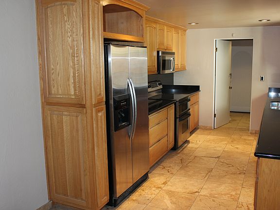 2nd image of 102 E Hayward Ave
