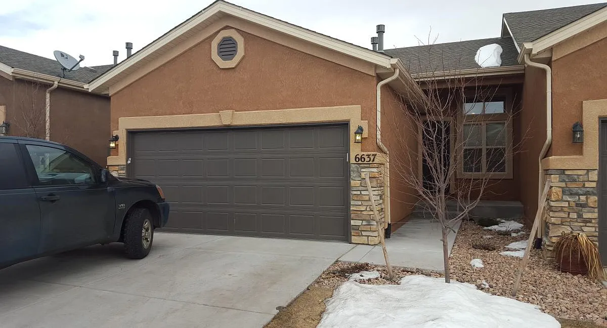 4 bed, 1866 sqft, $2,450 — Photo 1