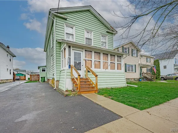 6 Washington St, Middleport, NY 14105